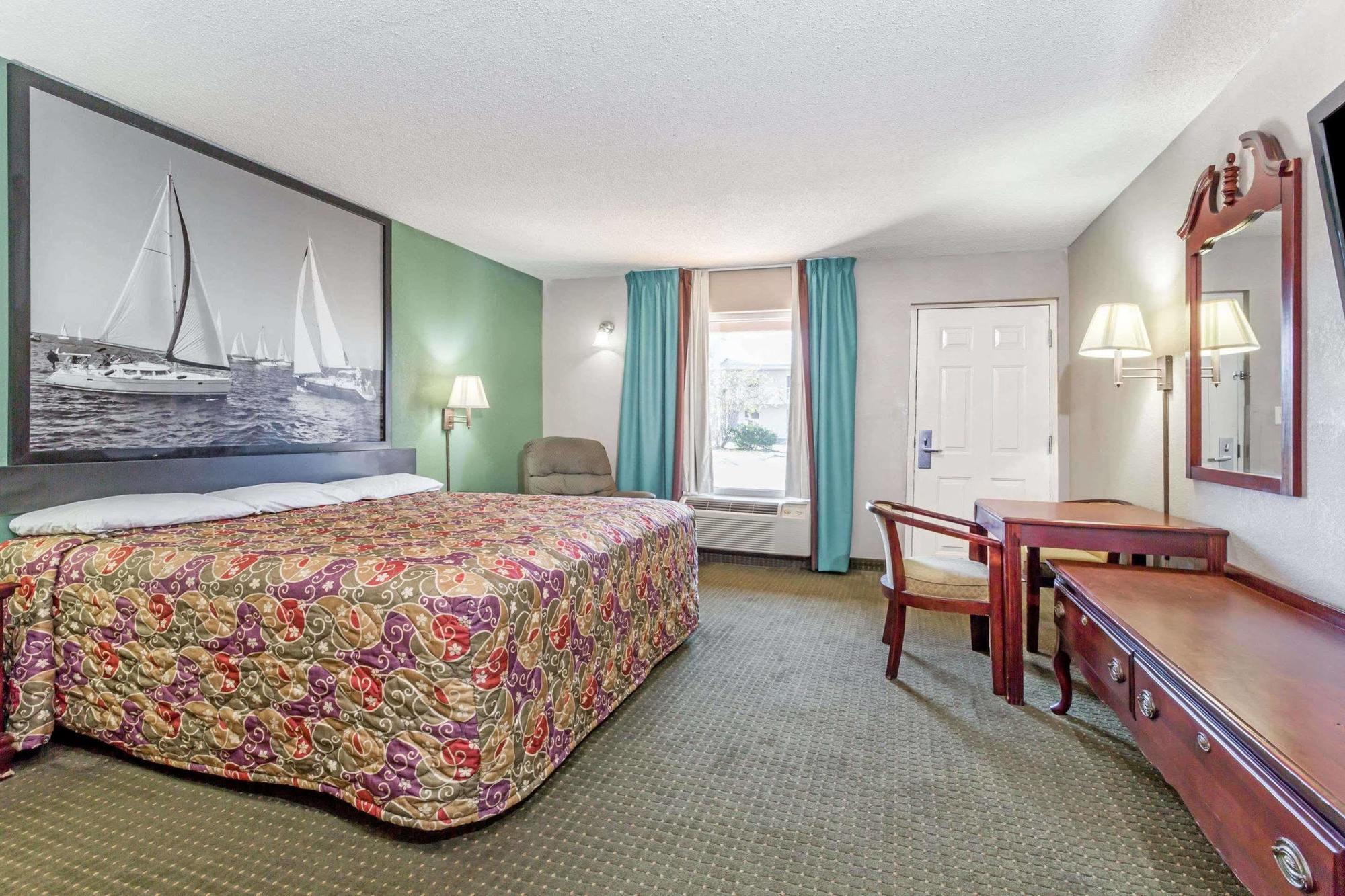 Super 8 By Wyndham Marianna Hotel Exterior photo